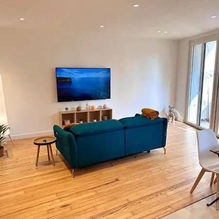 Apartment - Quartier Des *